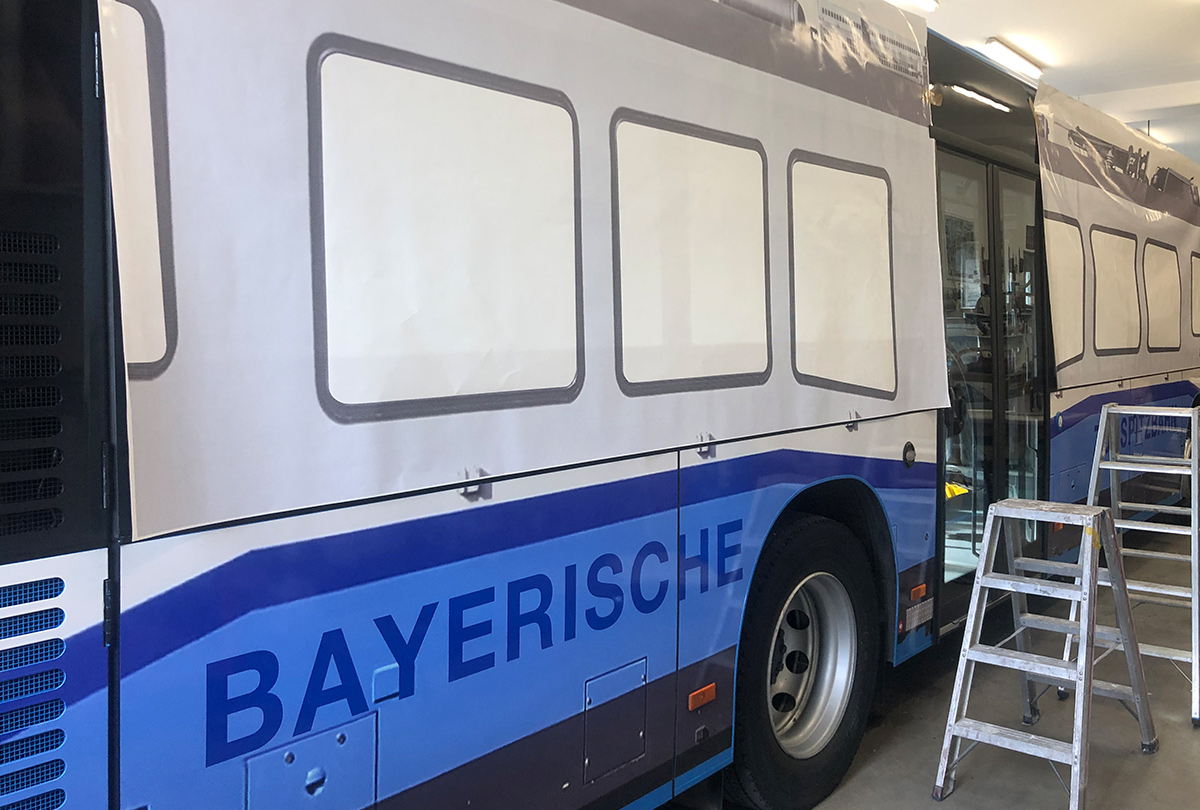 BZB - Busbeklebung